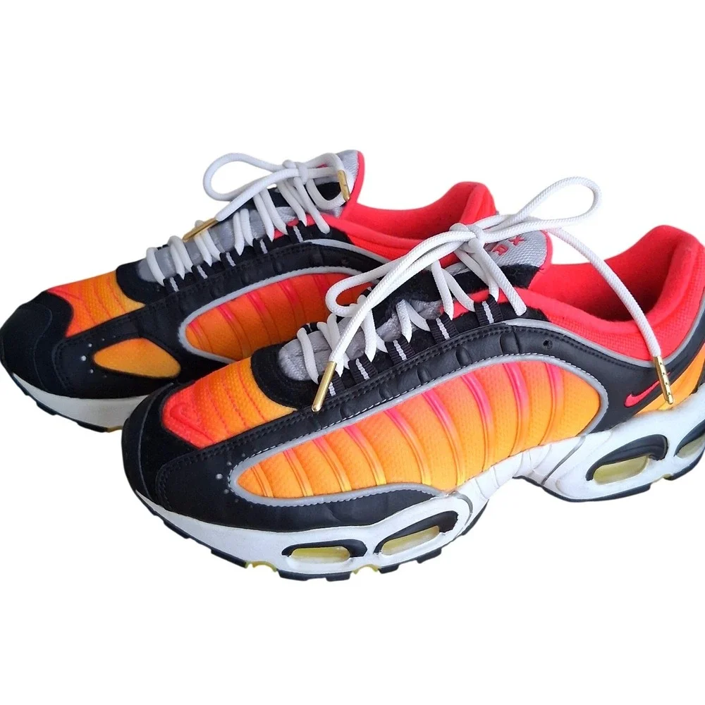 Nike Air Max Tailwind IV Men's size 9.5 Running Cross Training Athletic Sneakers